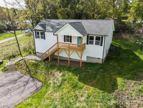 12 Holcombe Road Candler NC 28715