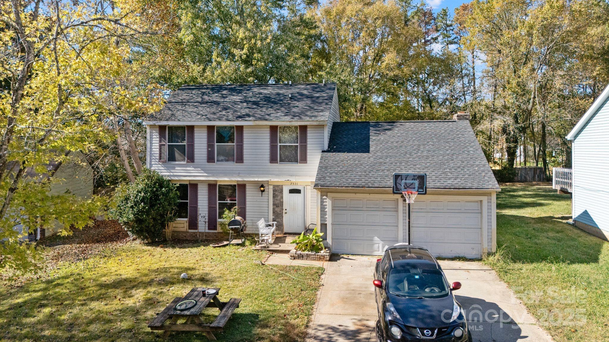7321 Glenmont Drive Charlotte NC 28227