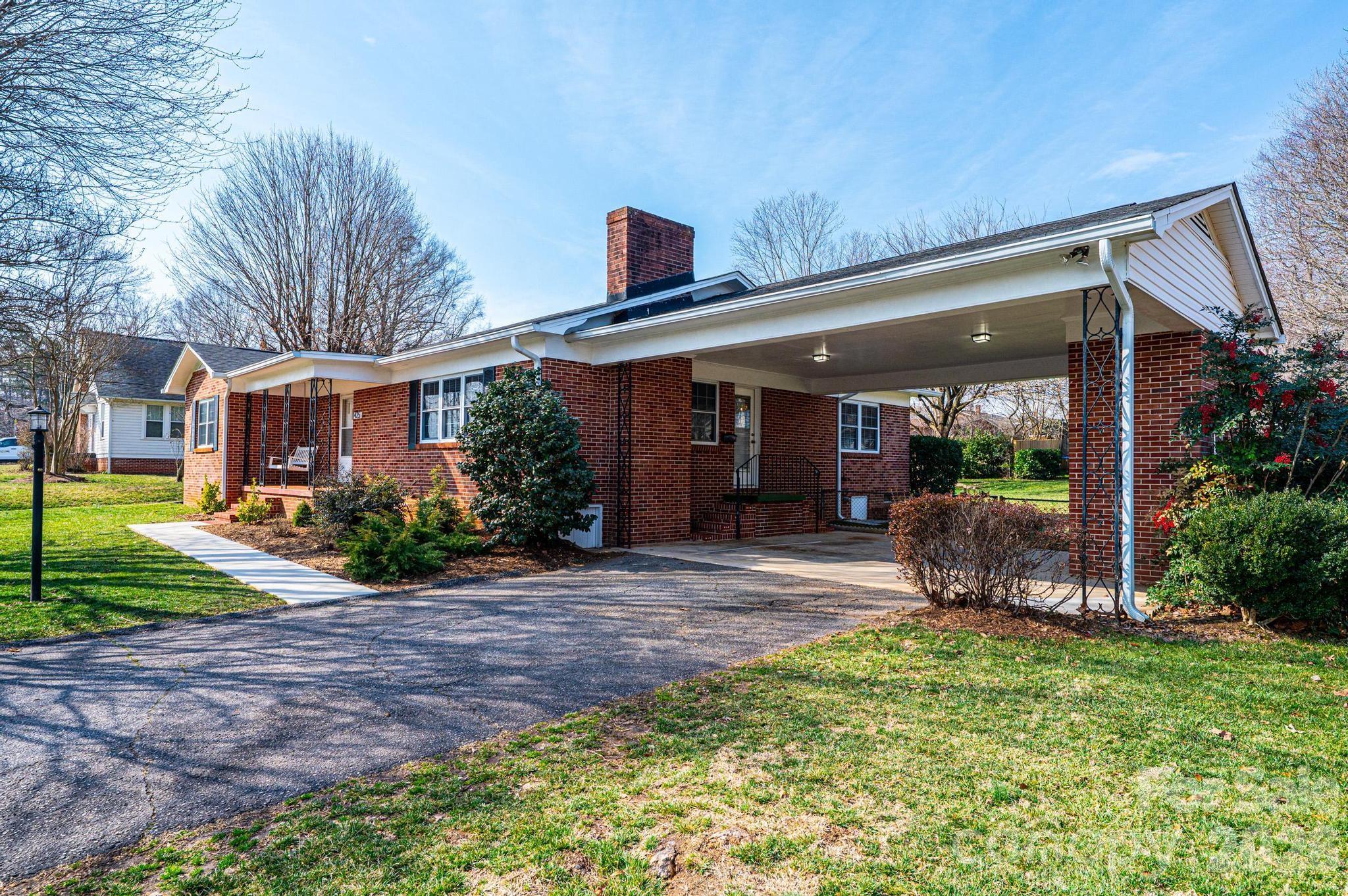 1425 5th Street NE Hickory NC 28601