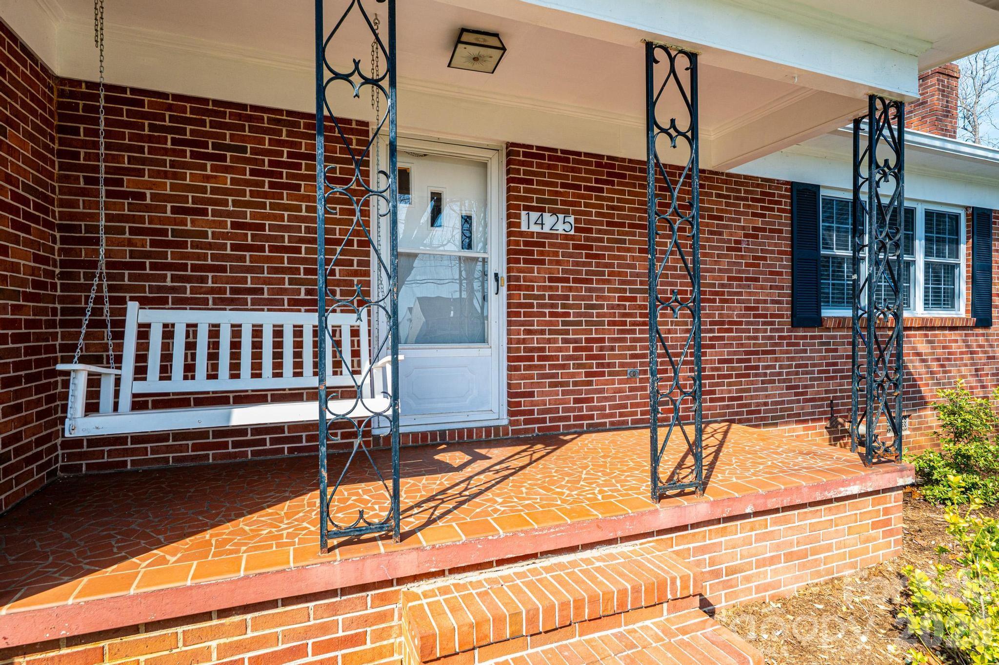 1425 5th Street NE Hickory NC 28601