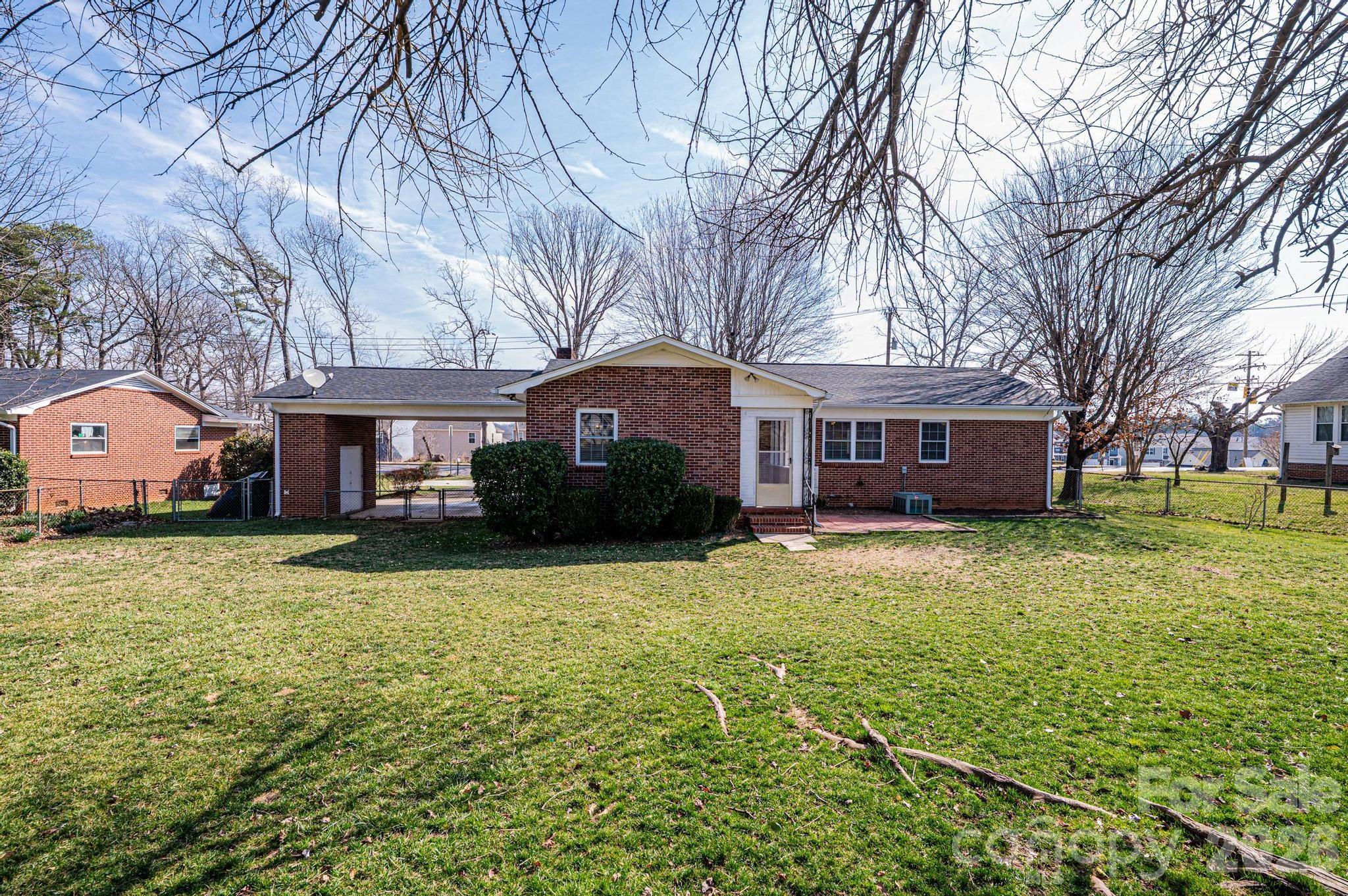 1425 5th Street NE Hickory NC 28601