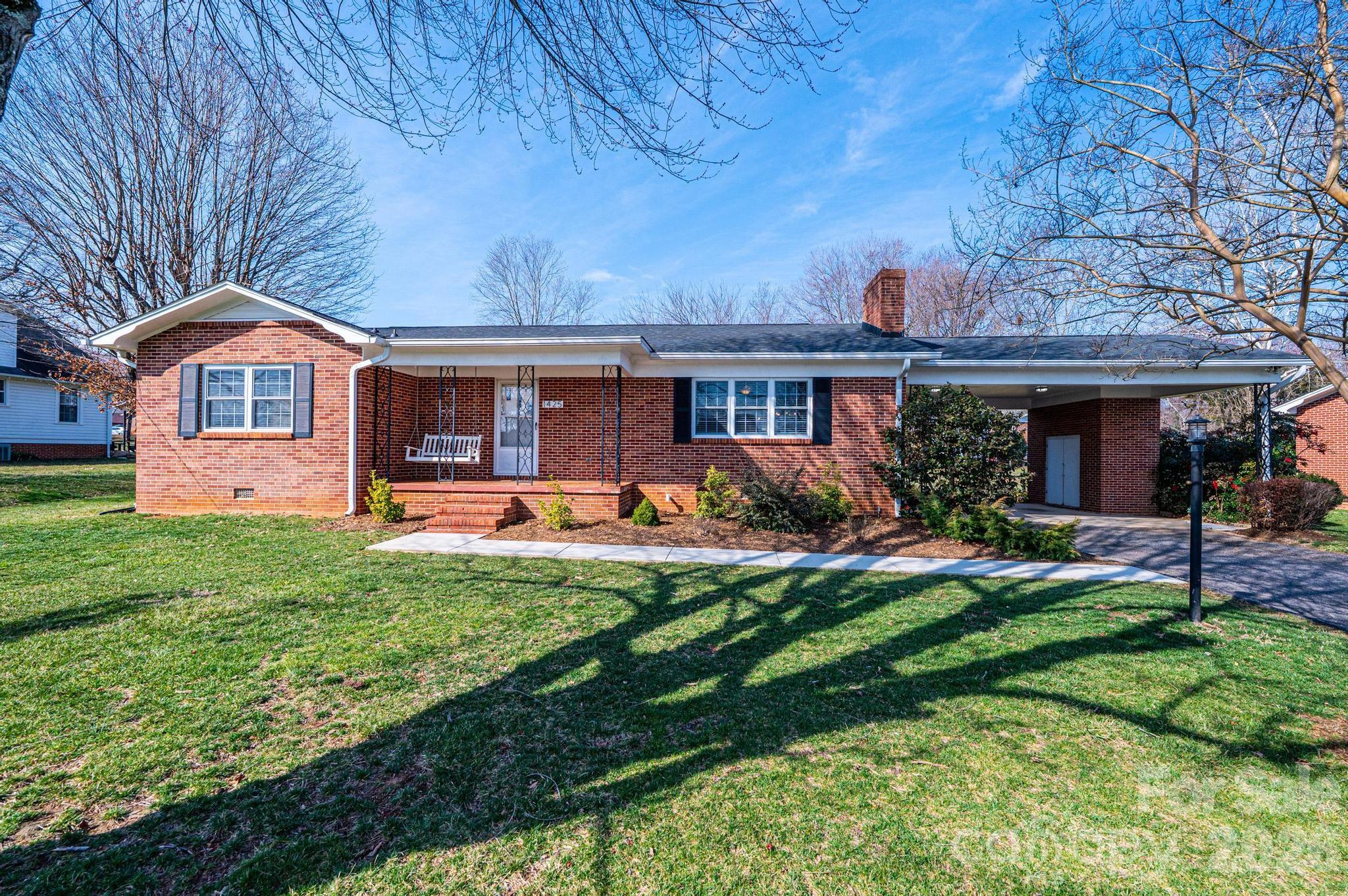 1425 5th Street NE Hickory NC 28601