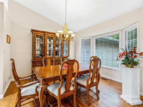 811 Sunlight Ridge Hendersonville NC 29792