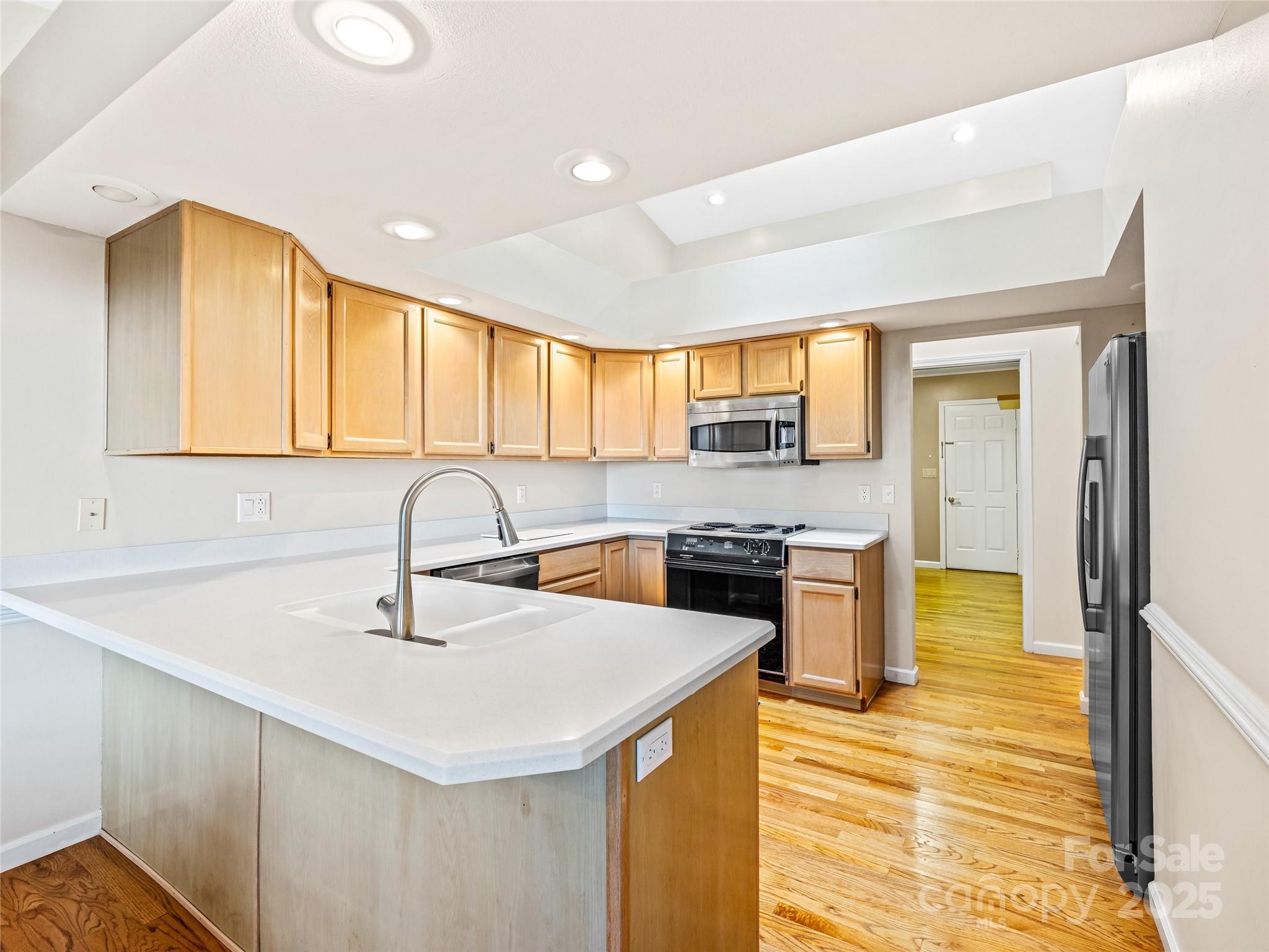 811 Sunlight Ridge Hendersonville NC 29792