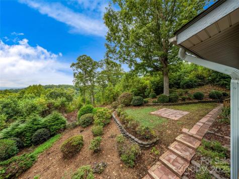 811 Sunlight Ridge Hendersonville NC 29792