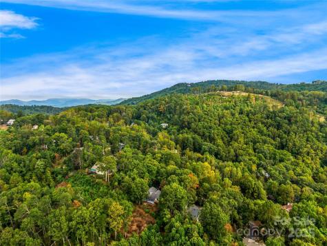 811 Sunlight Ridge Hendersonville NC 29792