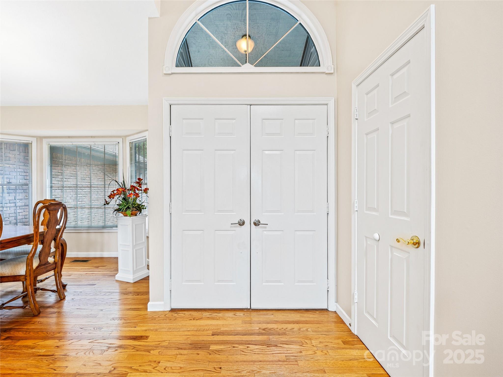 811 Sunlight Ridge Hendersonville NC 29792