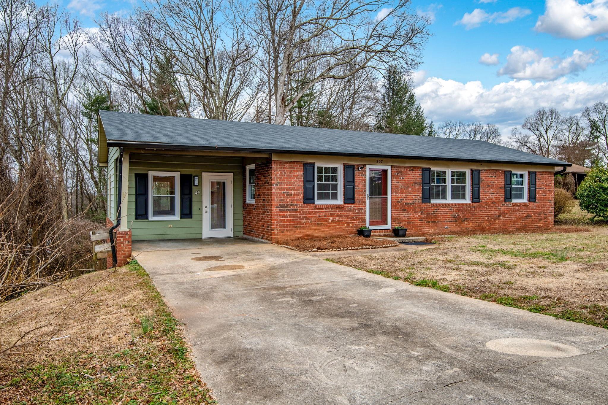 207 Spainhour Street Morganton NC 28655