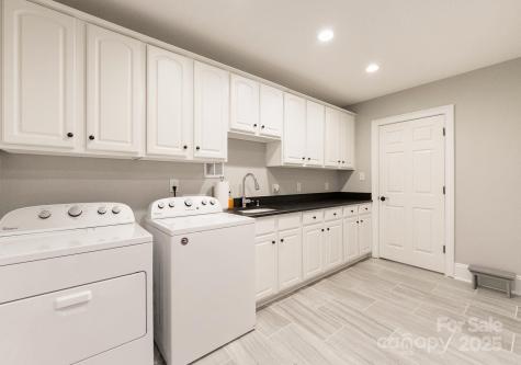 239 Kimberly Road Davidson NC 28036