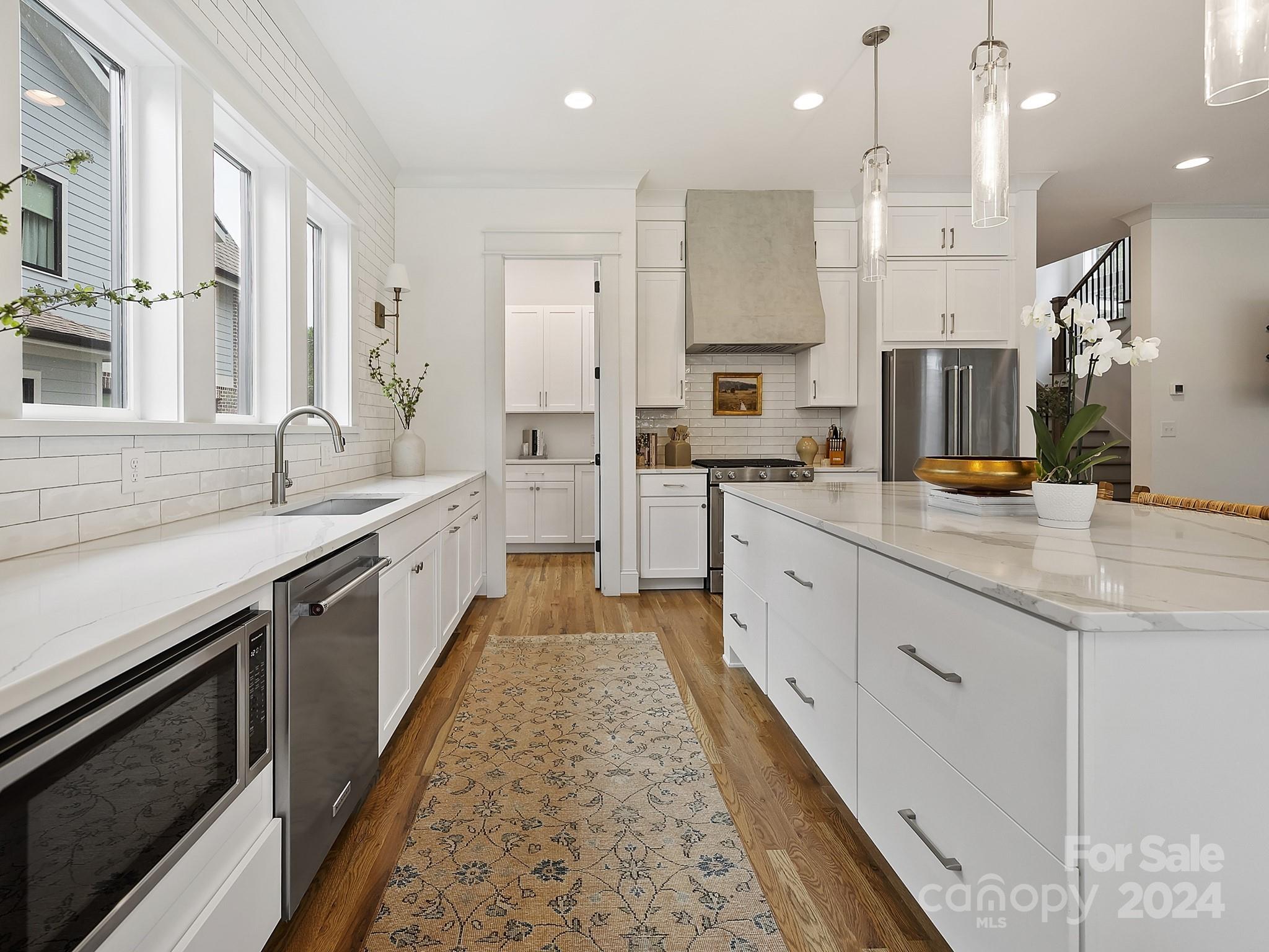 823 Tennyson Drive Charlotte NC 28208