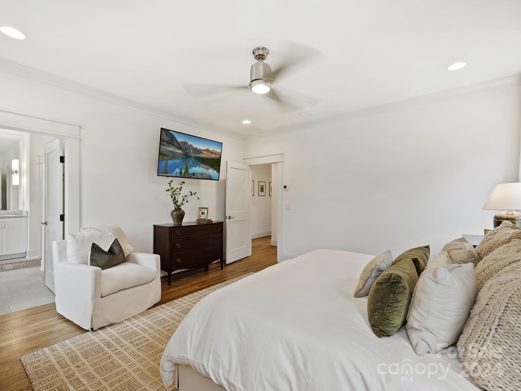 823 Tennyson Drive Charlotte NC 28208