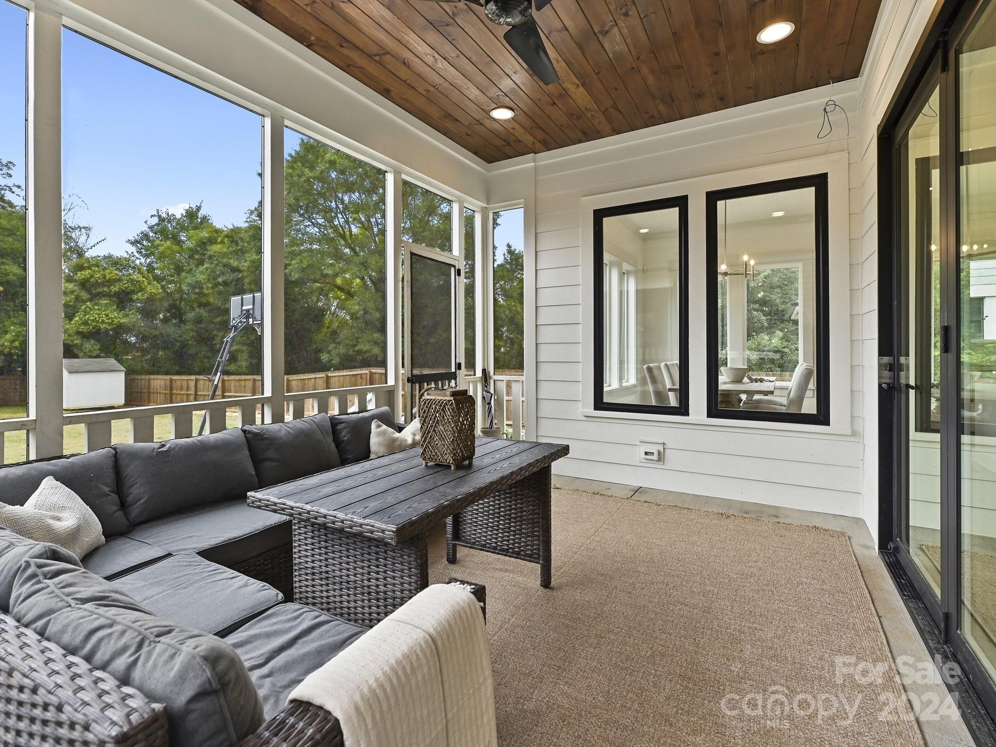 823 Tennyson Drive Charlotte NC 28208
