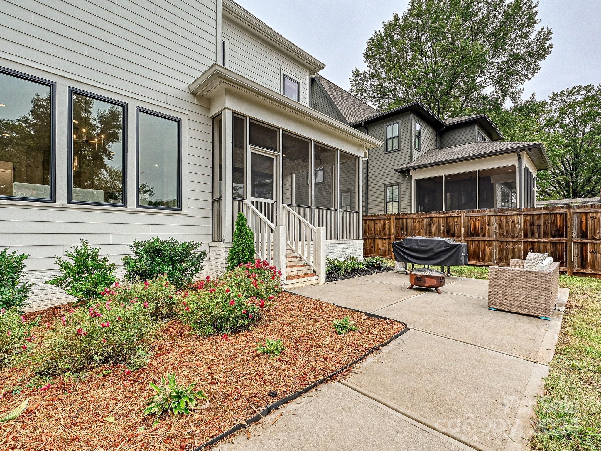 823 Tennyson Drive Charlotte NC 28208