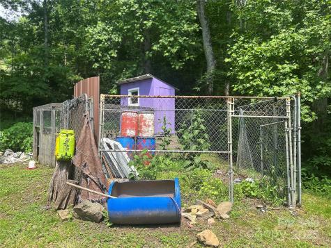 193 Green Cove Road Bakersville NC 28705