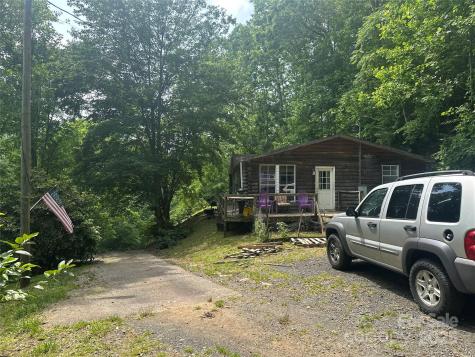 193 Green Cove Road Bakersville NC 28705