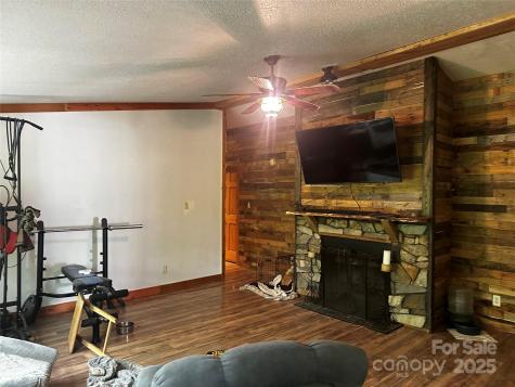 193 Green Cove Road Bakersville NC 28705