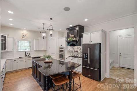 109 Hawksnest Lane Mooresville NC 28117