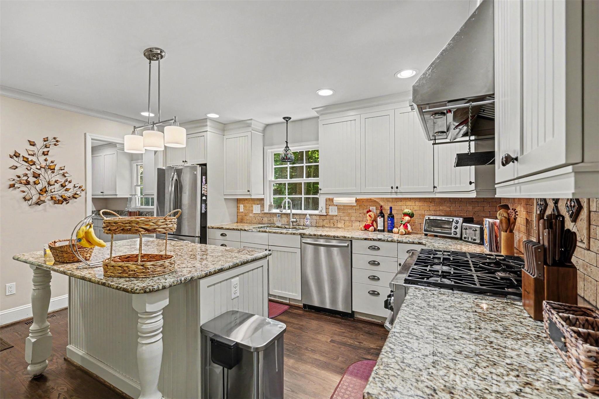 5812 Camelot Drive Charlotte NC 28270