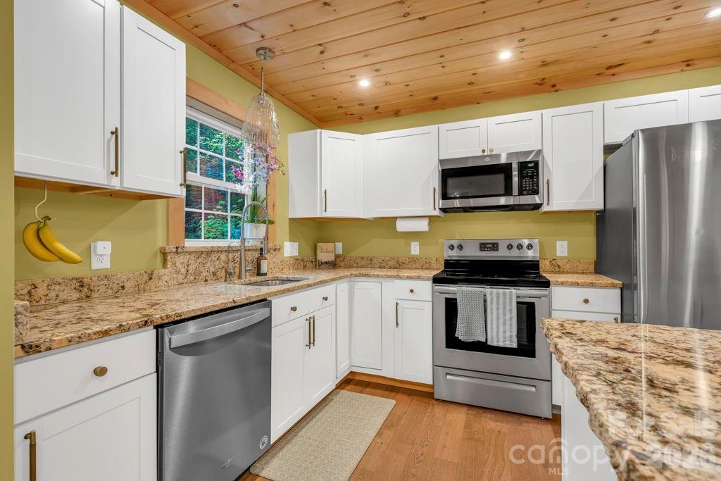 38 Macey Drive Nebo NC 28761