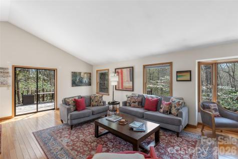 46 Poplar Court Sapphire NC 28774