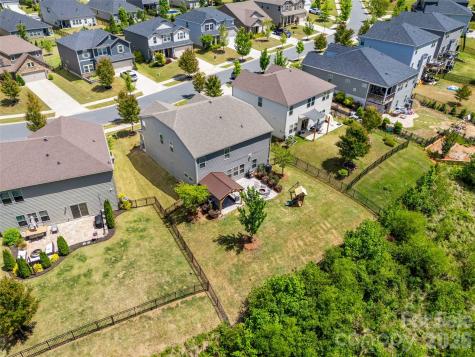 1041 Amberley Crossing Drive Belmont NC 28012