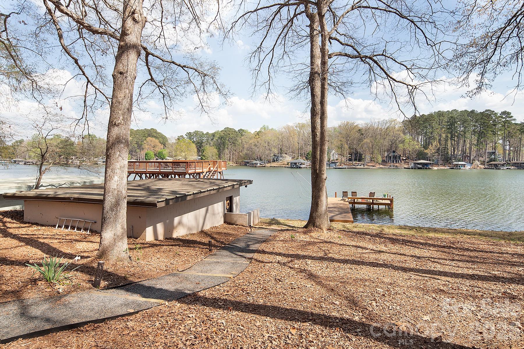 689 Emerald Shores Road Mount Gilead NC 27306