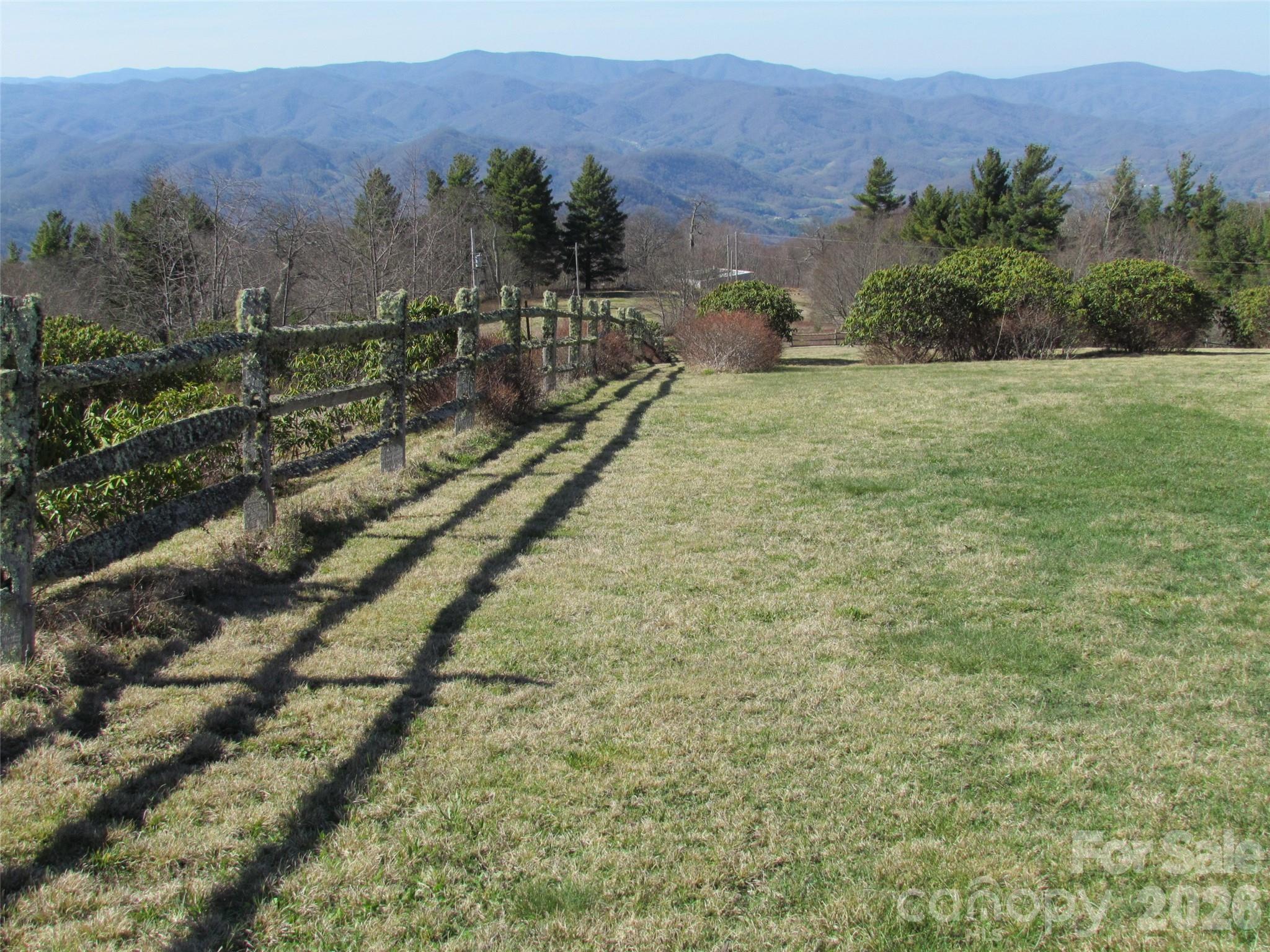 143 Daniel Boone Trail Burnsville NC 28714