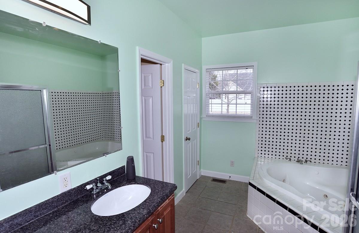 1203 Edgewater Court Salisbury NC 28146