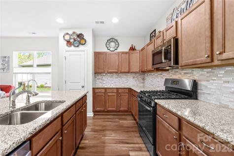 264 Flat Rock Drive Denver NC 28037