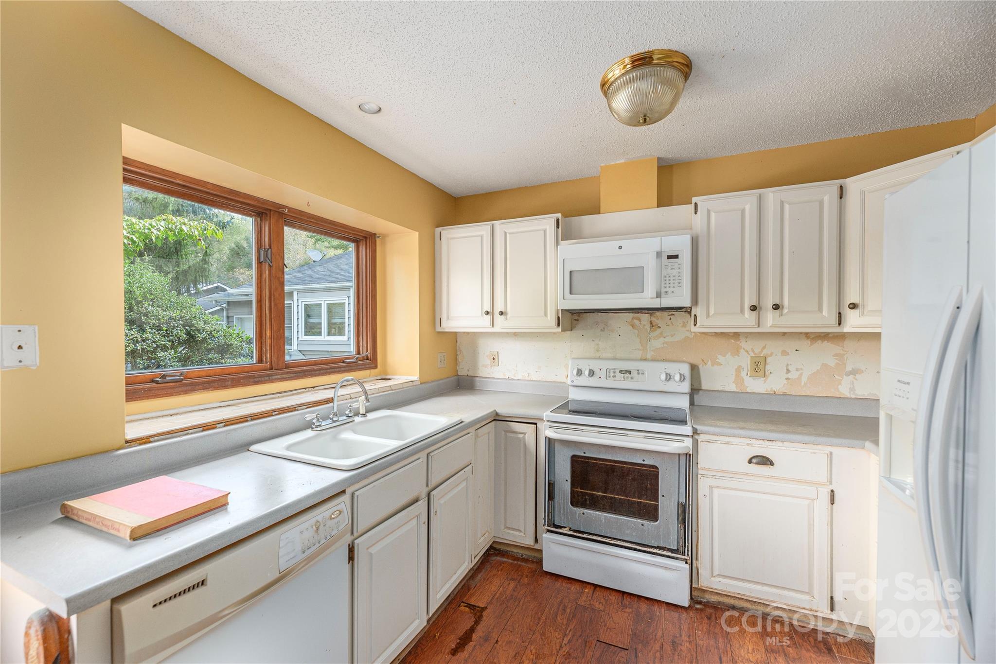 14 Llama Vista Court Black Mountain NC 28711