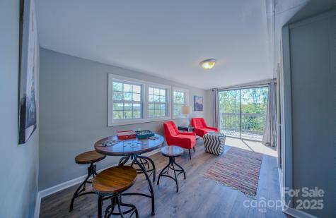 22 Mulberry Street Asheville NC 28804