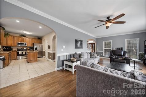 2604 Ironwood Drive Hickory NC 28602