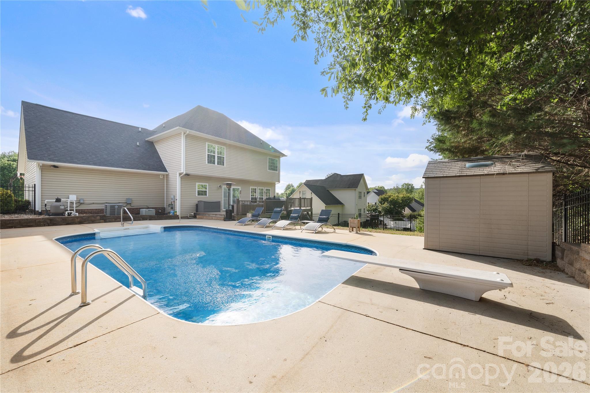 2604 Ironwood Drive Hickory NC 28602