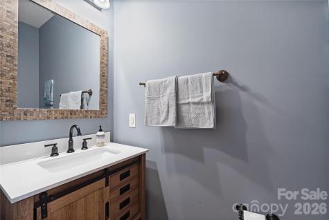 2604 Ironwood Drive Hickory NC 28602