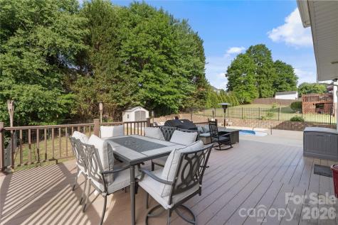 2604 Ironwood Drive Hickory NC 28602