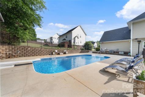 2604 Ironwood Drive Hickory NC 28602