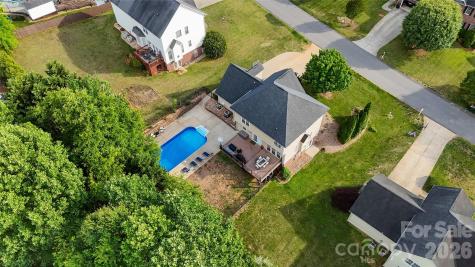 2604 Ironwood Drive Hickory NC 28602