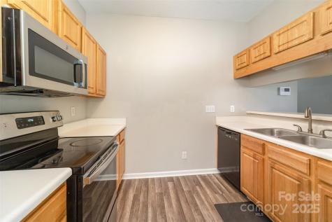 6316 Derryfield Drive Charlotte NC 28213