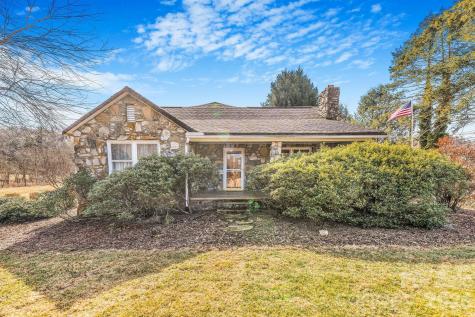 22 Mountain Spring Lane Canton NC 28716
