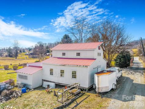22 Mountain Spring Lane Canton NC 28716