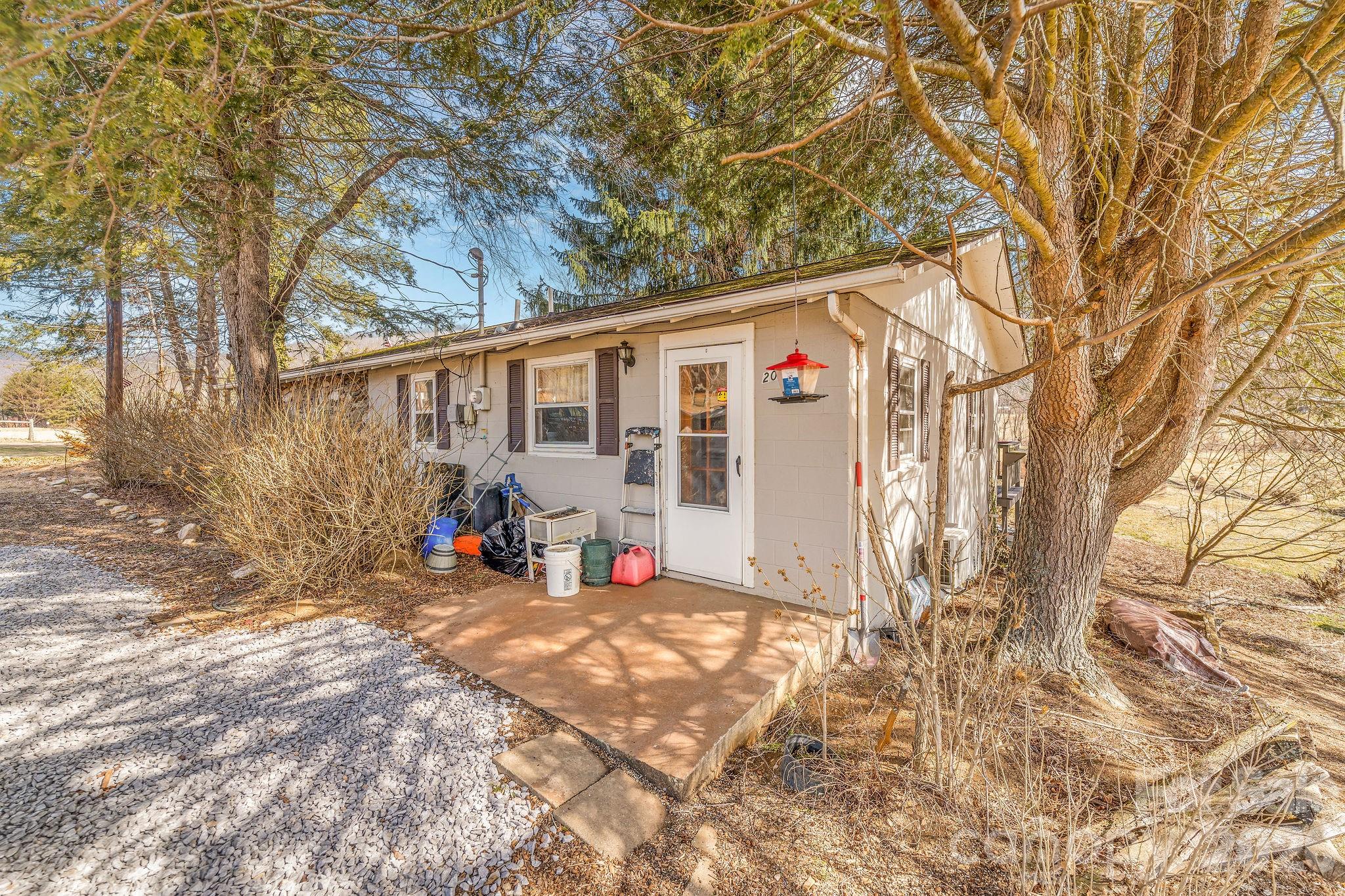 22 Mountain Spring Lane Canton NC 28716