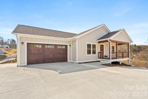 56 White Oak Place Mars Hill NC 28754