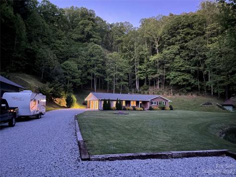 2015 S 226 Highway Bakersville NC 28705