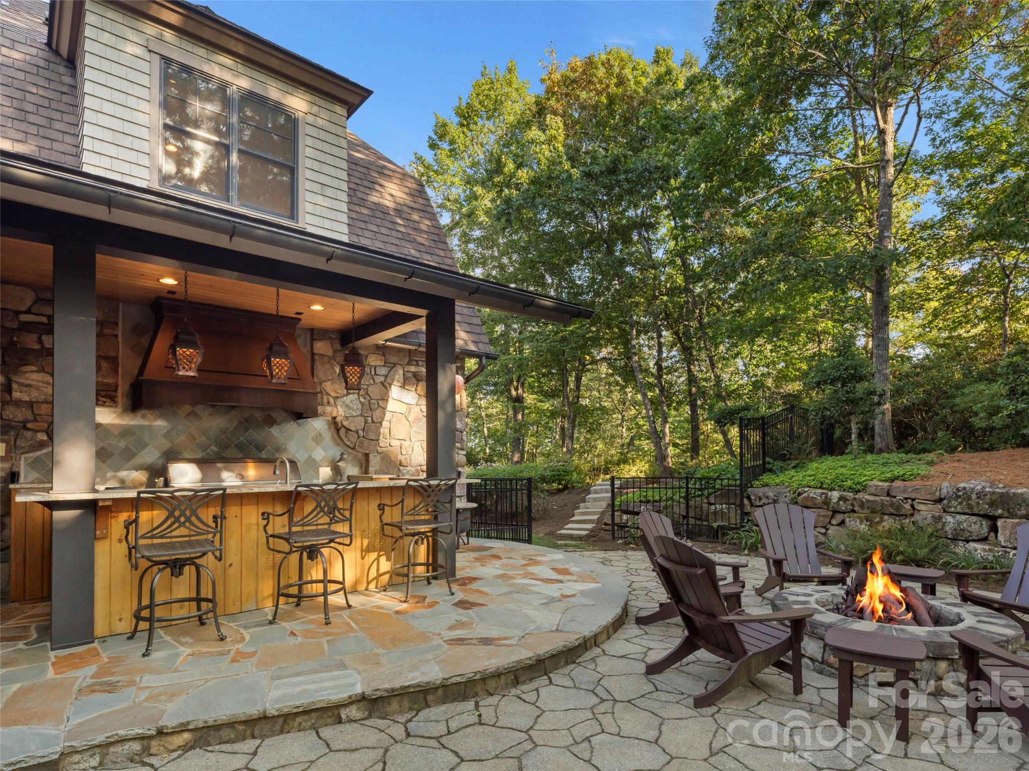 1946 White Tree Trail Arden NC 28704
