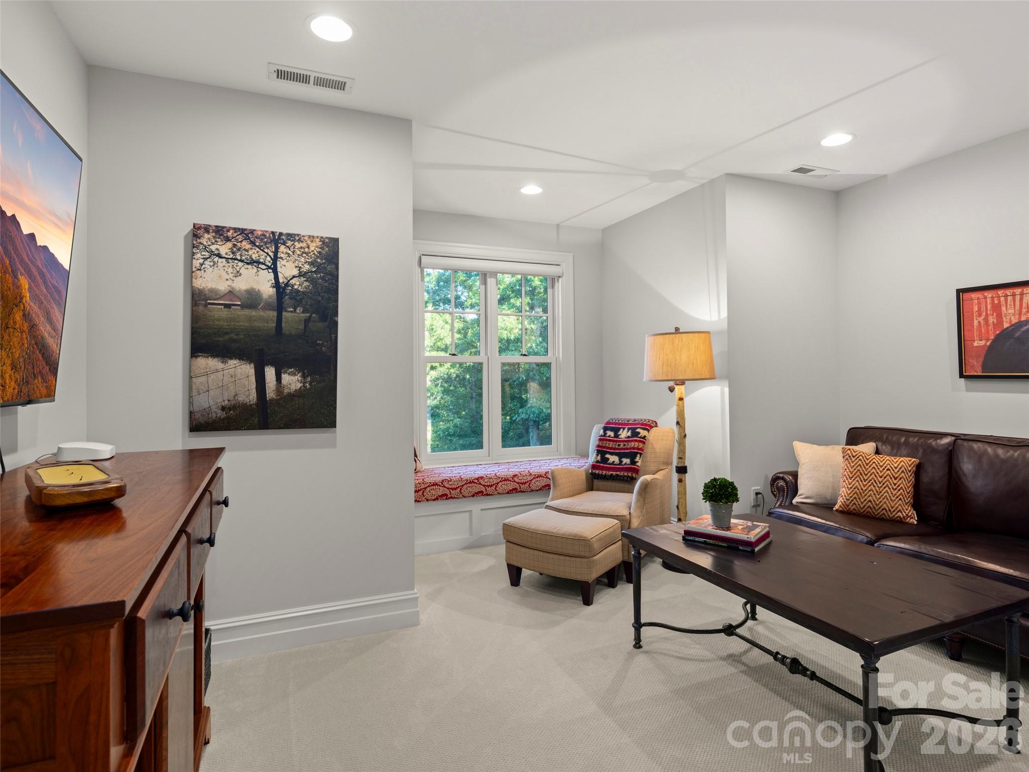 1946 White Tree Trail Arden NC 28704