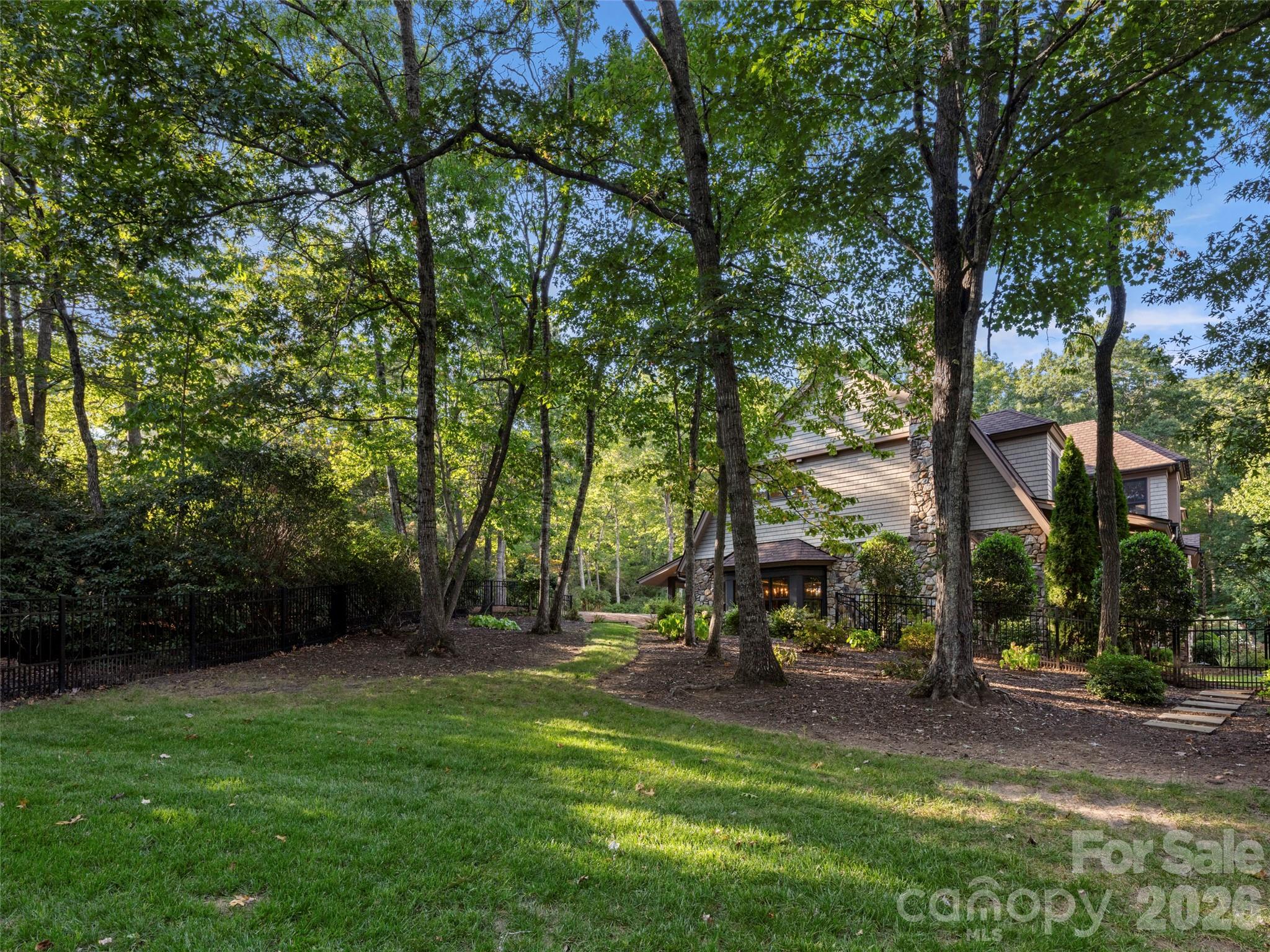 1946 White Tree Trail Arden NC 28704