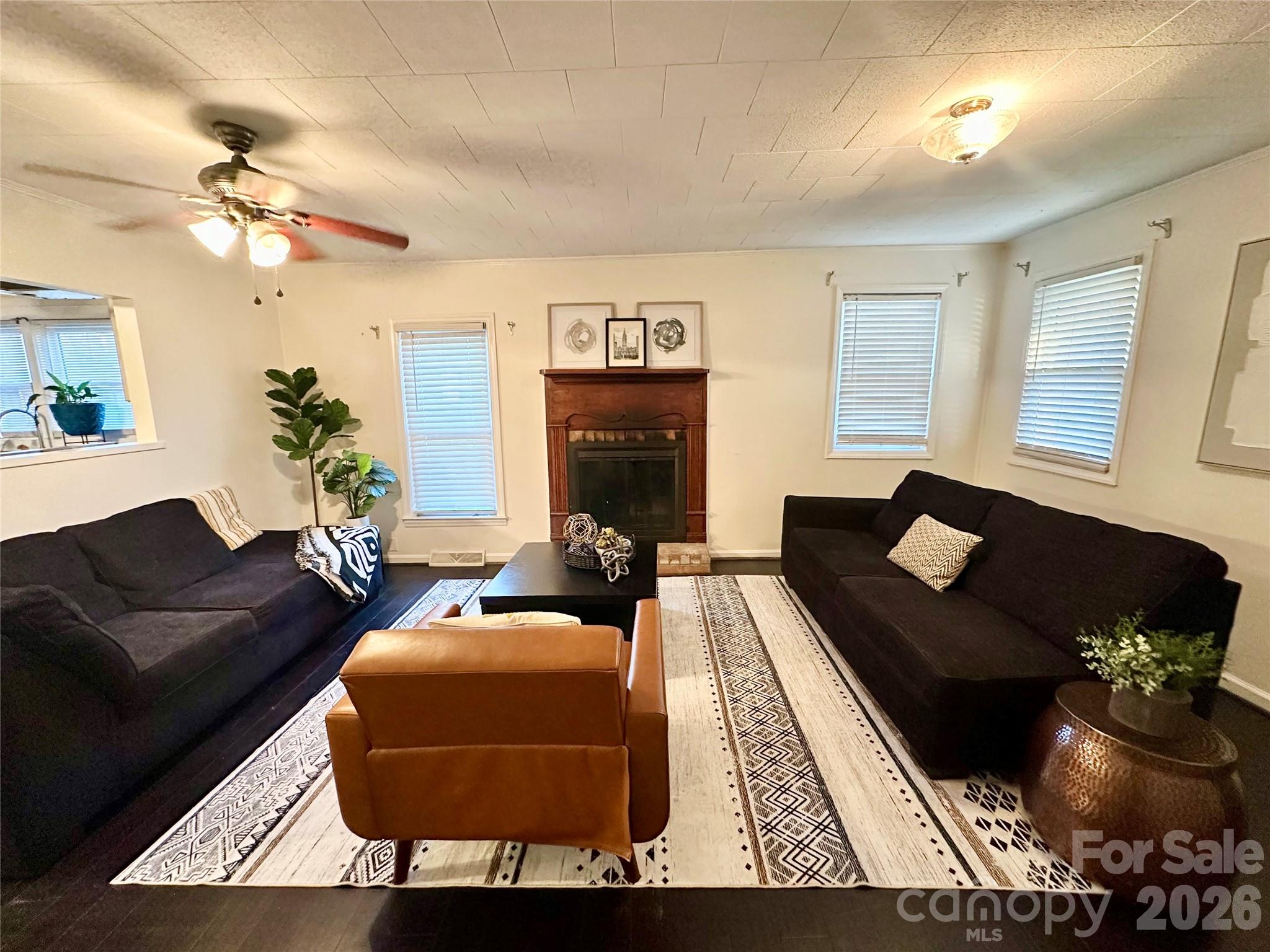 1912 Graham Street Gastonia NC 28052