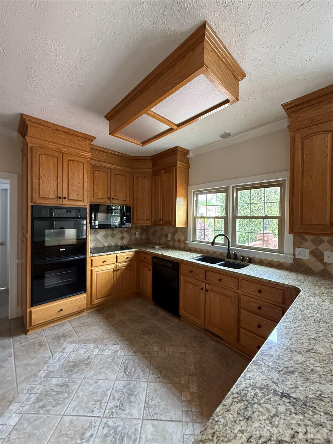 8219 Deer Drive Harrisburg NC 28075