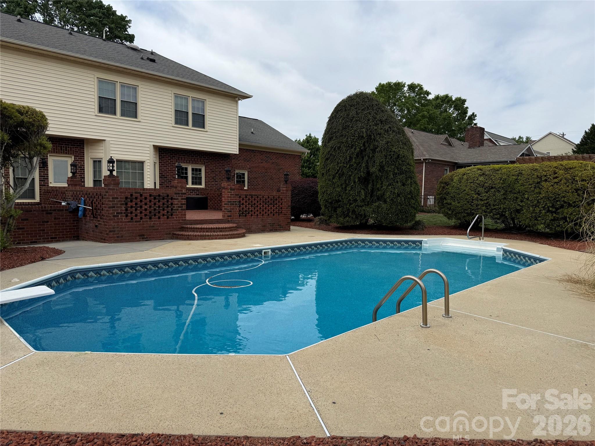 8219 Deer Drive Harrisburg NC 28075