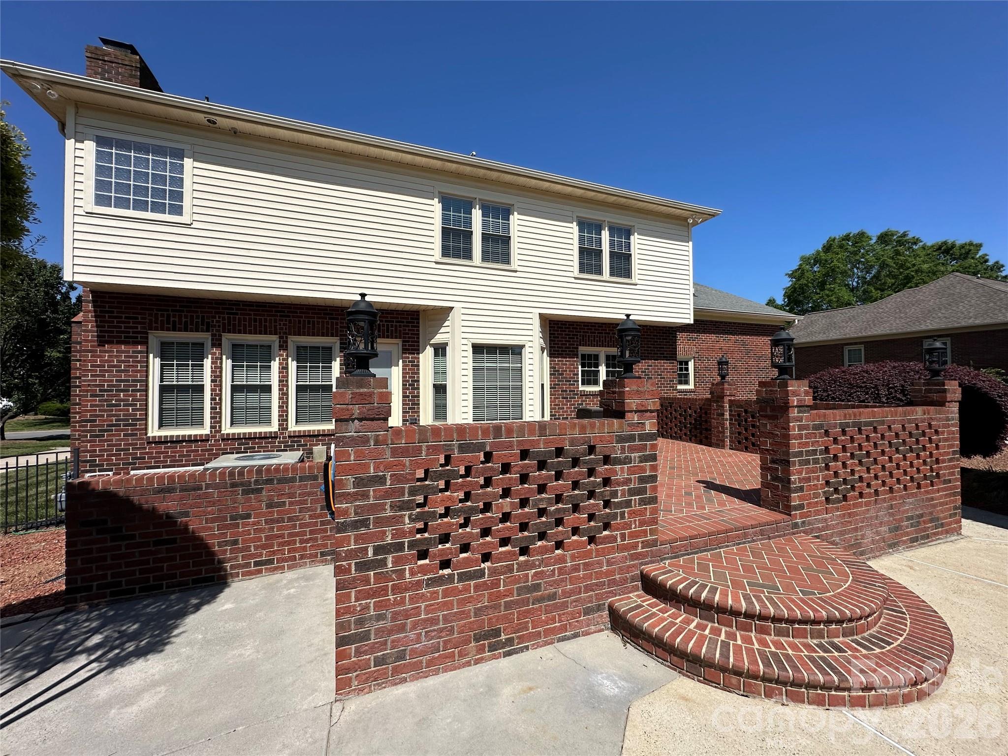 8219 Deer Drive Harrisburg NC 28075